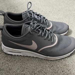 NIKE Running Shoes